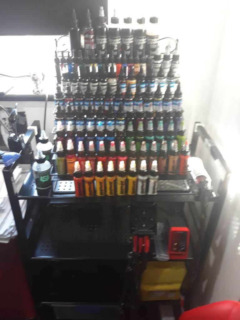 COMPLETE PRO TATTOO PARLOUR SET UP 