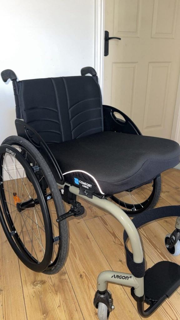 QUICKIE ARGON 2 CUSTOM WHEELCHAIR