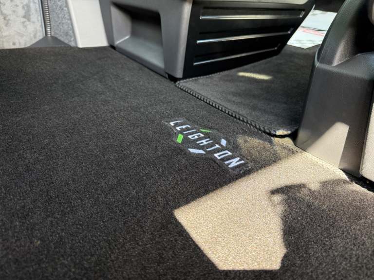 VW Transporter T32 Kombi 204 DSG Highline, Huge Spec, Genuine Leighton Van Model