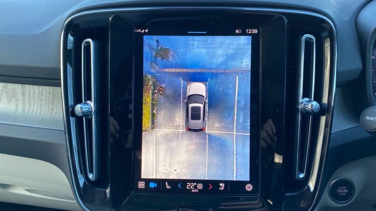 2025 Volvo XC40 2.0 B3P Ultra Dark 5dr Auto Petrol Estate Estate Petrol Automatic