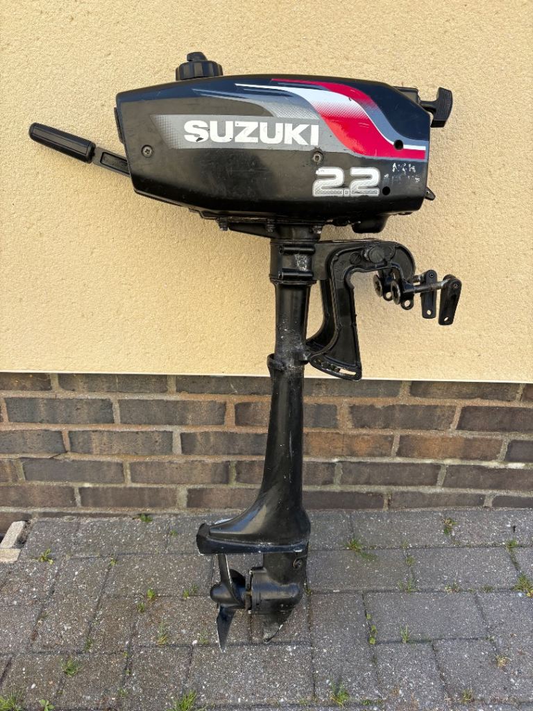 Suzuki 2.2 rare 2 stroke outboard engine 