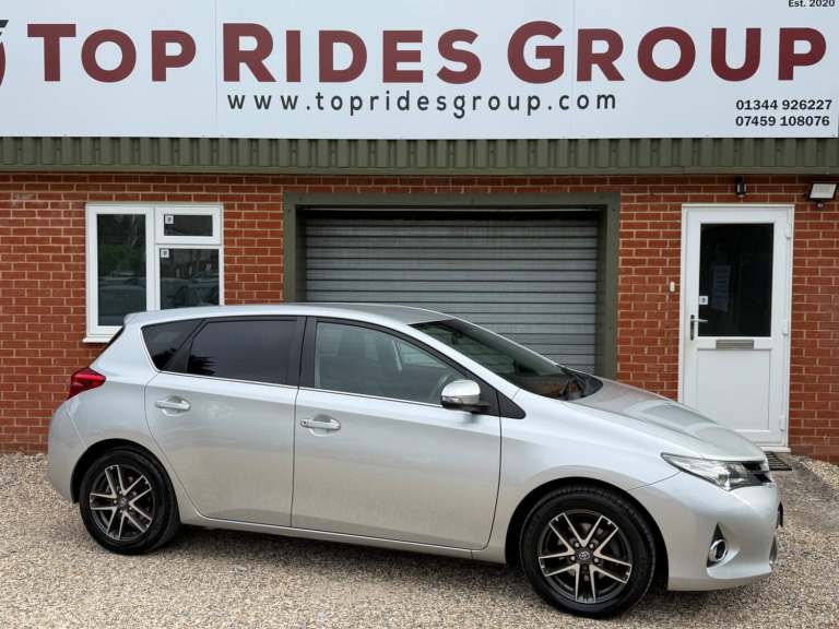 2015 Toyota Auris 1.6 V-Matic Icon Plus Multidrive S Euro 5 5dr HATCHBACK Petrol Automatic