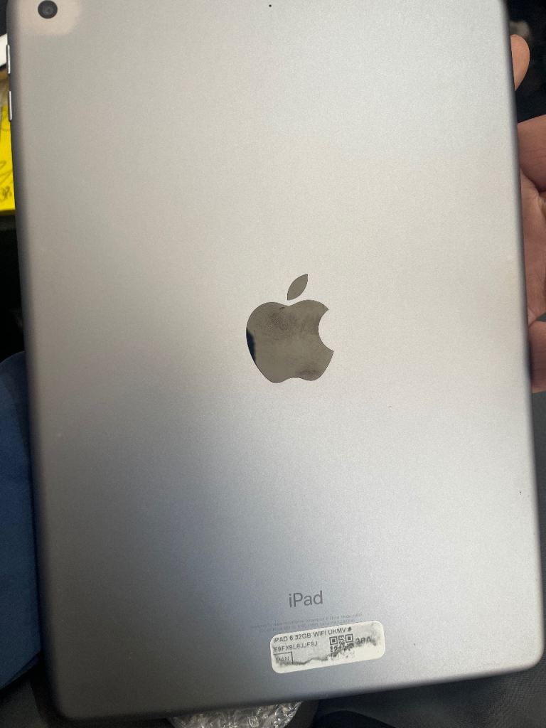 Apple IPad 6th generation A1893