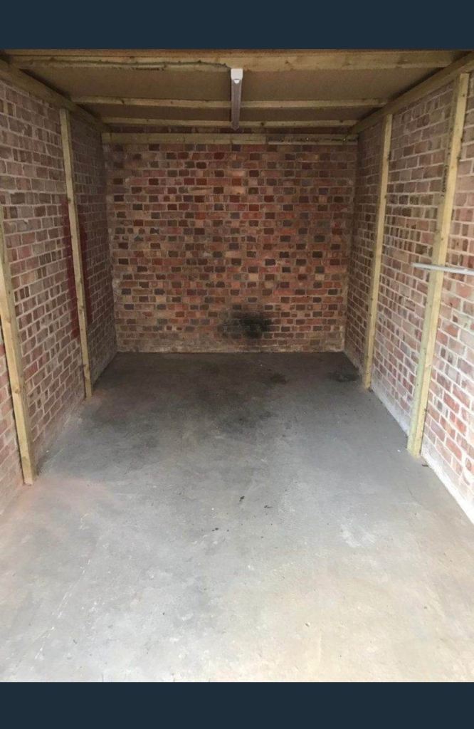 Garage Space - South Croydon CR2