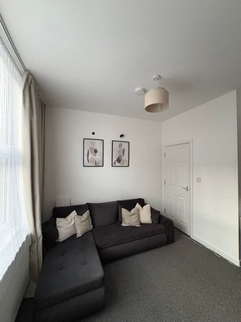 Spacious 1 Bedroom Flat with Garden – Harlesden, London NW10