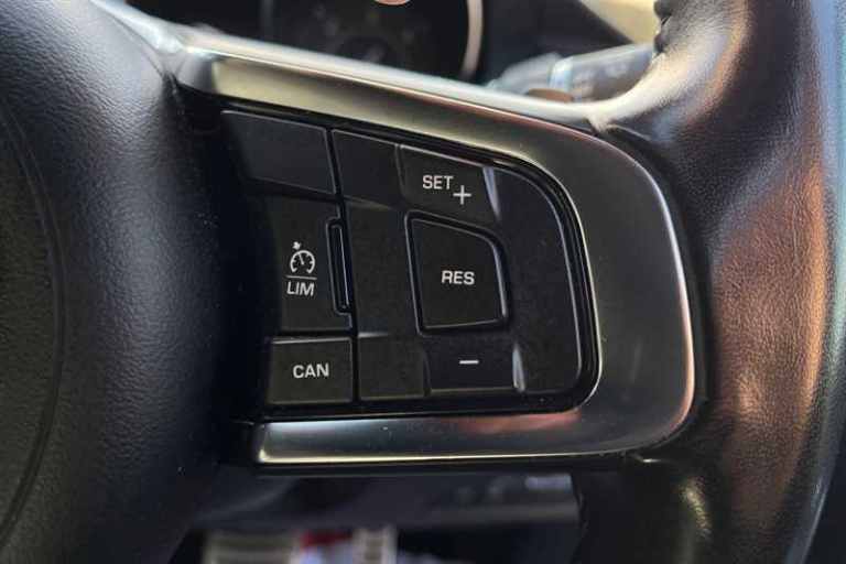 2019 Jaguar E-Pace 2.0d [240] R-Dynamic S 5dr Auto ESTATE DIESEL Automatic