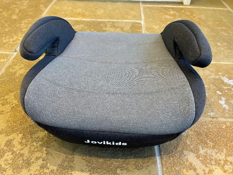 Jovikids i-Size Group 2/3 Booster Car Seat with ISOFIX connectors in excellent condition