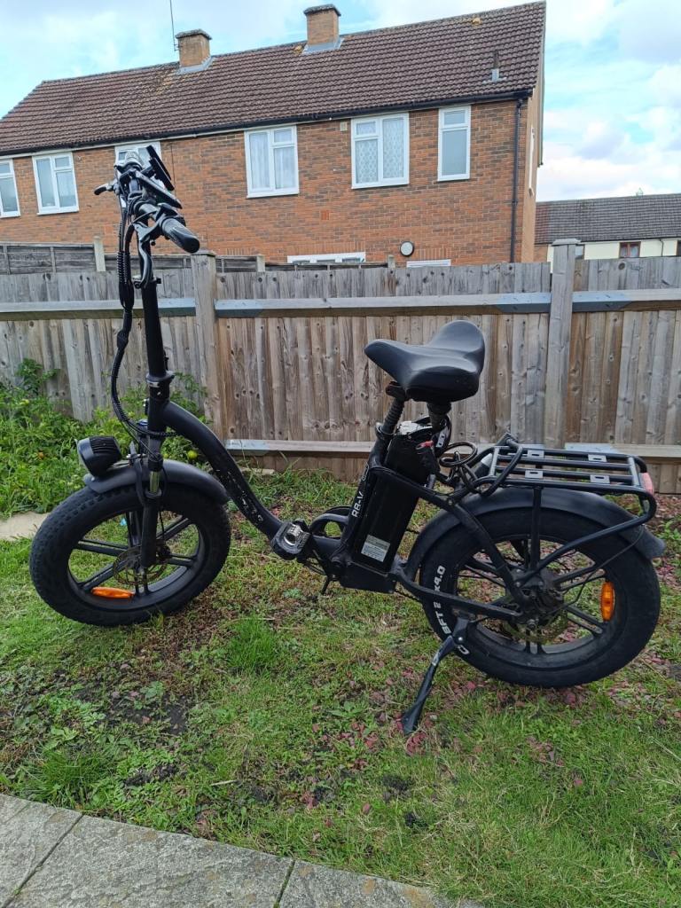 Electric Folding Fat-Tyre E-Bike – Excellent Condition