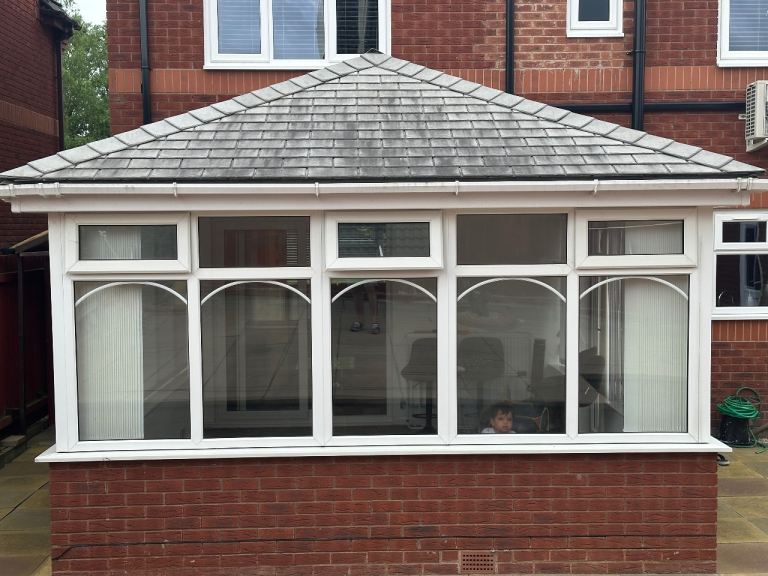 Free-Free-Conservatory. 