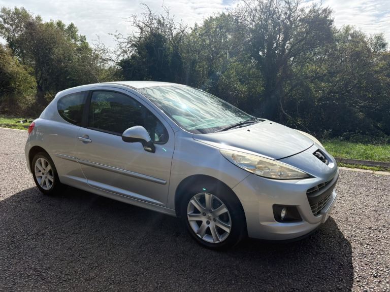 Peugeot, 207, Hatchback, 2011, Manual, 1398 (cc), 3 doors