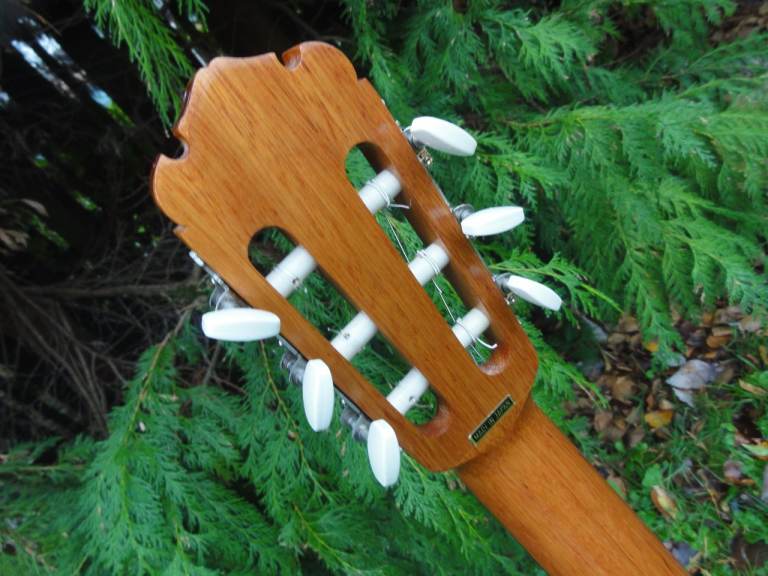 Vintage Takeharu Classical Spanish Guitar - Wonderful condition - Set Up - Japan