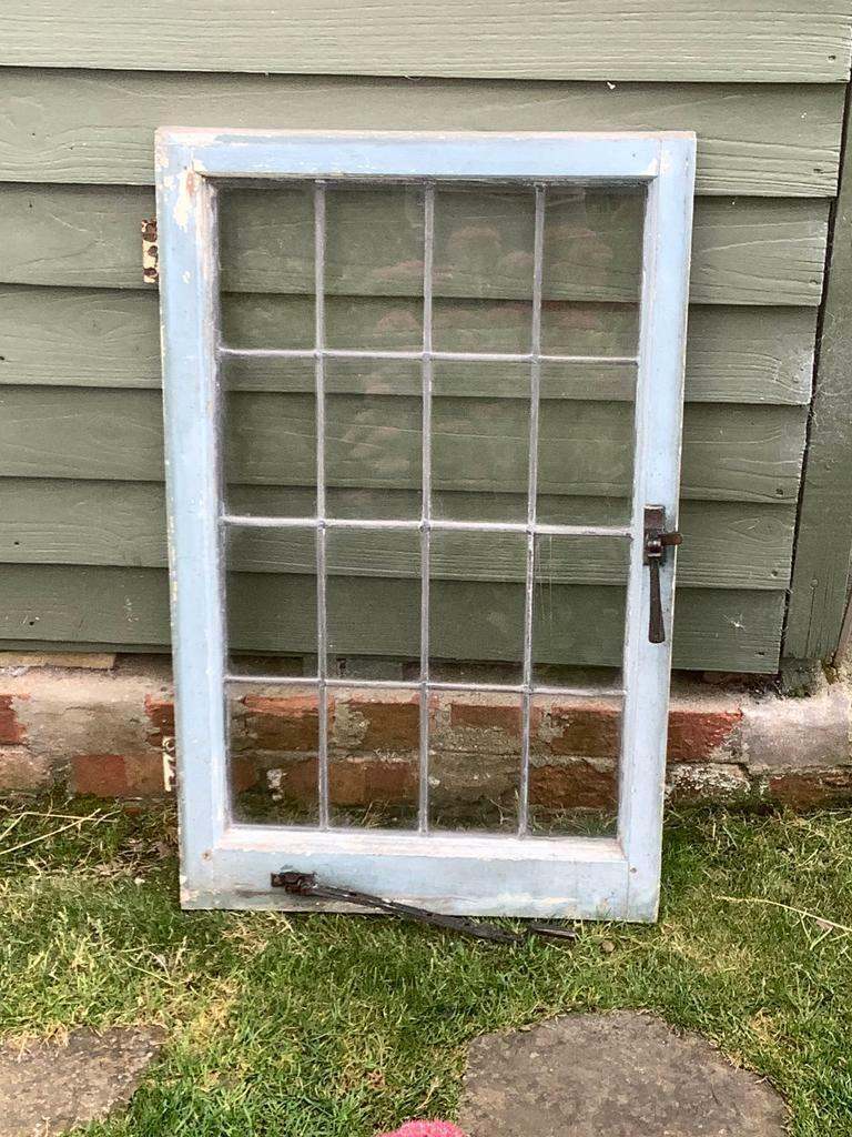 ANTIQUE ORIGINAL LEADED MULLION WINDOW