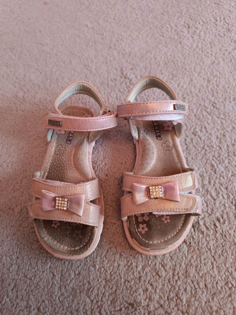 Shoes for girl size UE 29 /UK 11.5