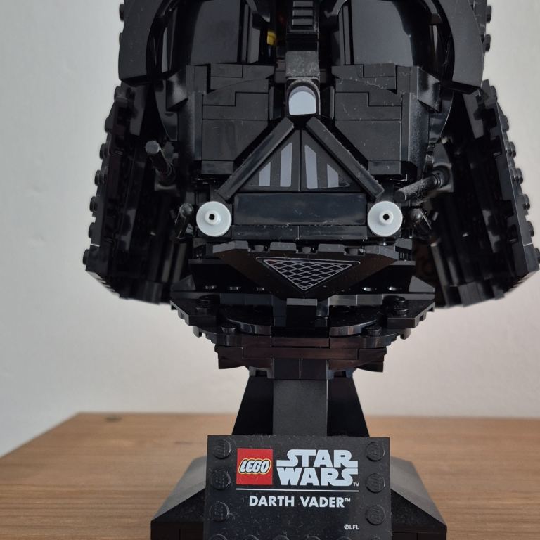 LEGO Star Wars Darth Vader Helmet – As Good As New