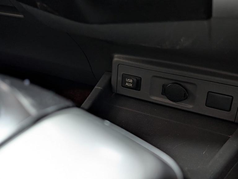 2012 Toyota Prius+ 1.8 VVT-h T4 MPV 5dr Petrol Hybrid CVT Euro 5 (s/s) (136 ps) MPV Petrol/Electr...