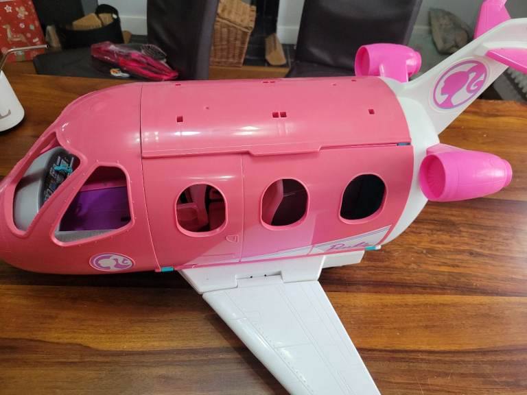 Barbie dream plane