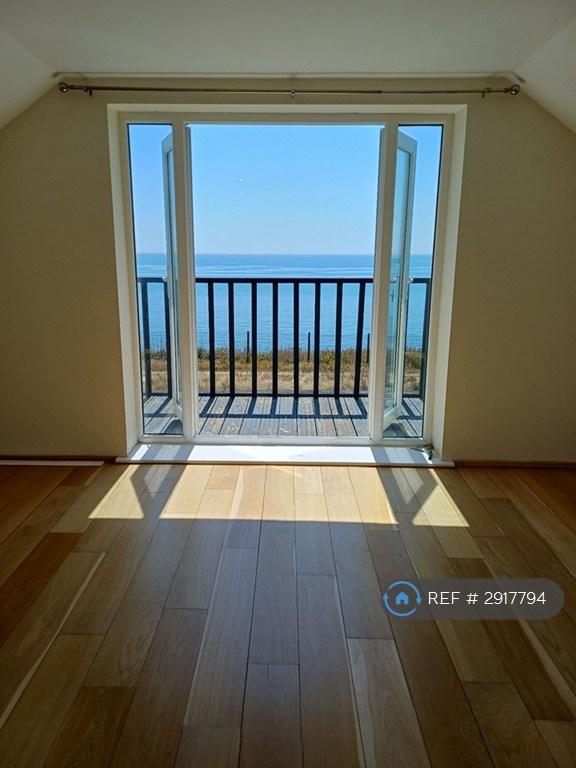 5 bedroom house in The Promenade, Peacehaven, BN10 (5 bed) (#2917794)