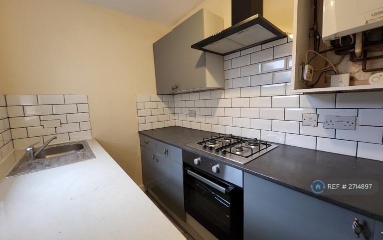 2 bedroom house in Schofield Street, Leigh, WN7 (2 bed) (#2714897)