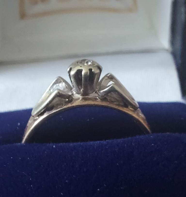 9ct gold ring