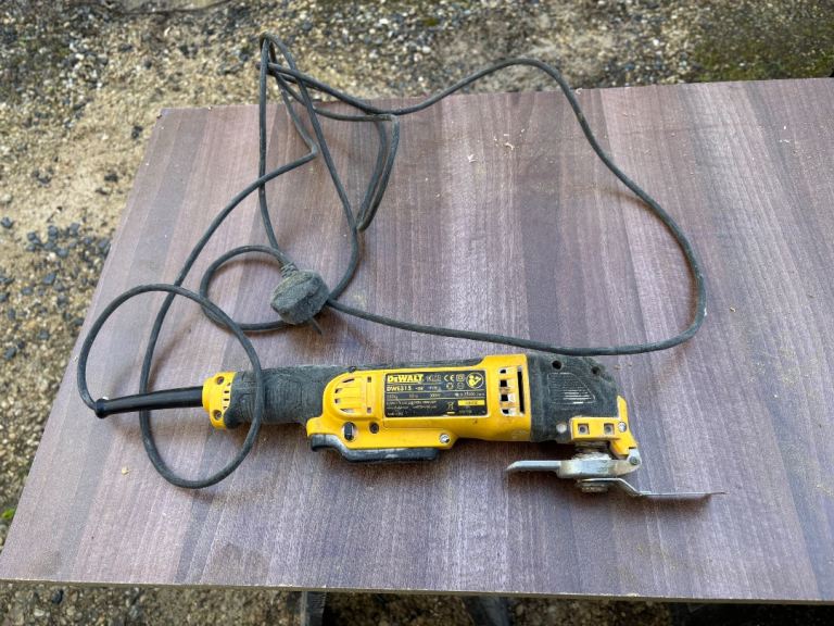 Dewalt multi tool 