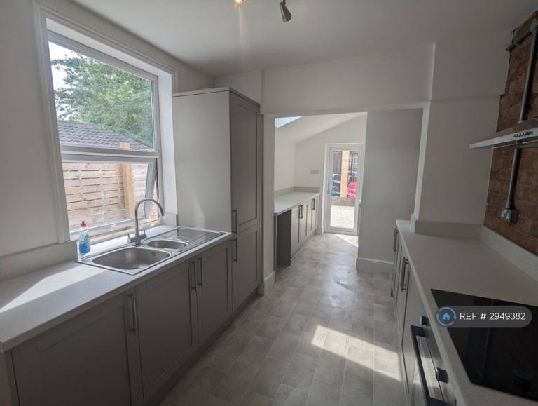 2 bedroom house in Salisbury Street, Hessle, HU13 (2 bed) (#2949382)