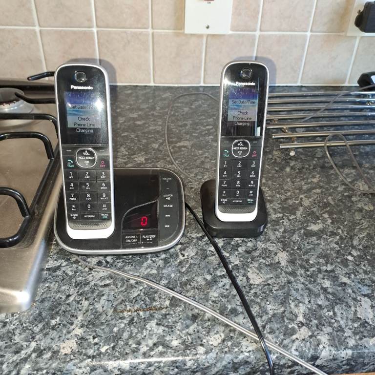 2 Panasonic Cordless Home Phones with Answering Machine