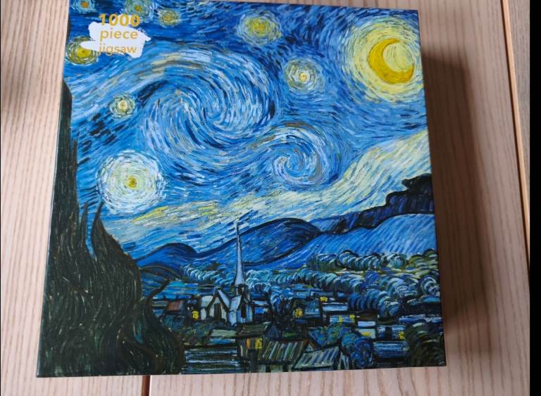 1000-piece jigsaw puzzle – ONLY USED ONCE