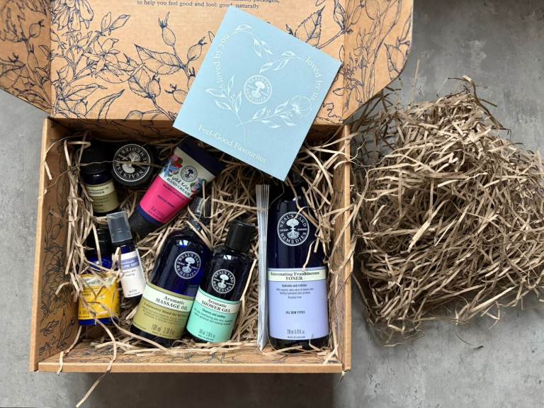 Neal's Yard Feel-Good Favourites Beauty Box