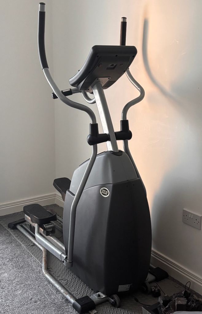 Horizon Excel 307 Elliptical Trainer – Grey, GOOD Condition