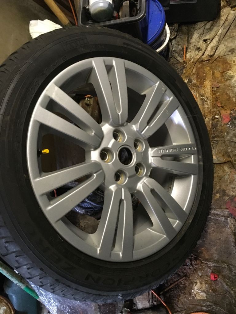 Range Rover alloys