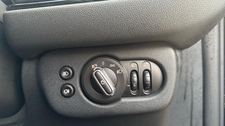 2022 MINI Clubman 1.5 Cooper Shadow Edition 6dr Auto ESTATE PETROL Automatic