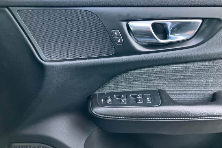 2022 Volvo V60 2.0 B3P Core 5dr Auto [7 speed] Estate PETROL Automatic