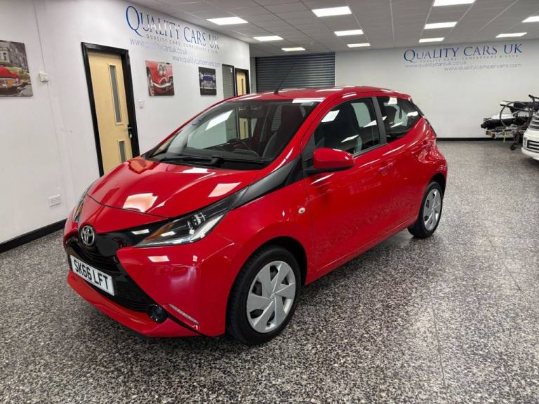 2016 Toyota AYGO 1.0 VVT-i X-Play 5dr HATCHBACK PETROL Manual