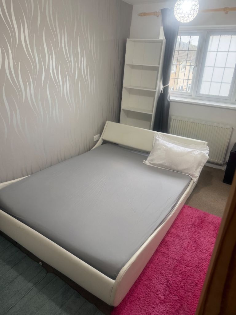 Double room for rent