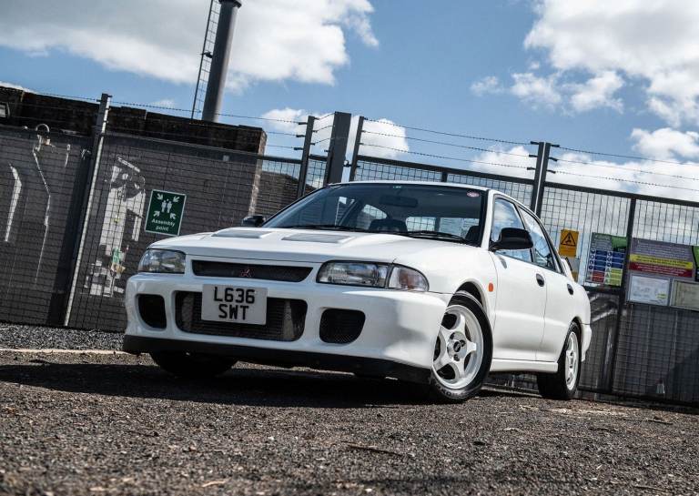 Mitsubishi, 1994, 2000 (cc)