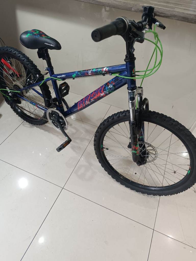Apollo interzone 24 inch mountain bike in excellent condition serviced for kids age 8-12