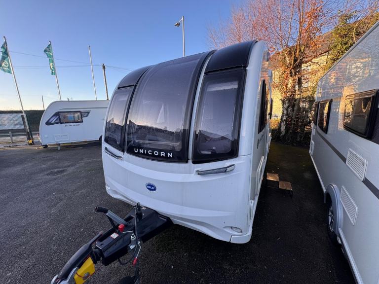 BAILEY UNICORN CADIZ 2022 MODEL 4 BERTH FIXED SINGLE BED TOURING CARAVAN