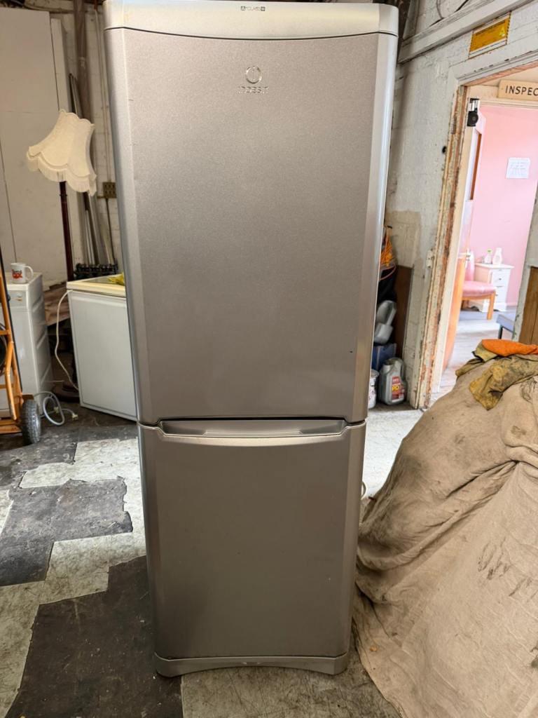 Beautiful fridge freezer for sale
