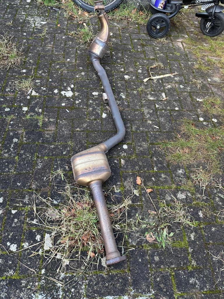 Catalyst part for Mercedes clk