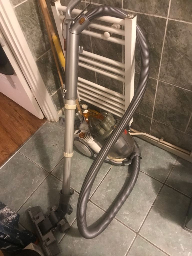 Good Condition Dyson Cylinder Vacuum Cleaner