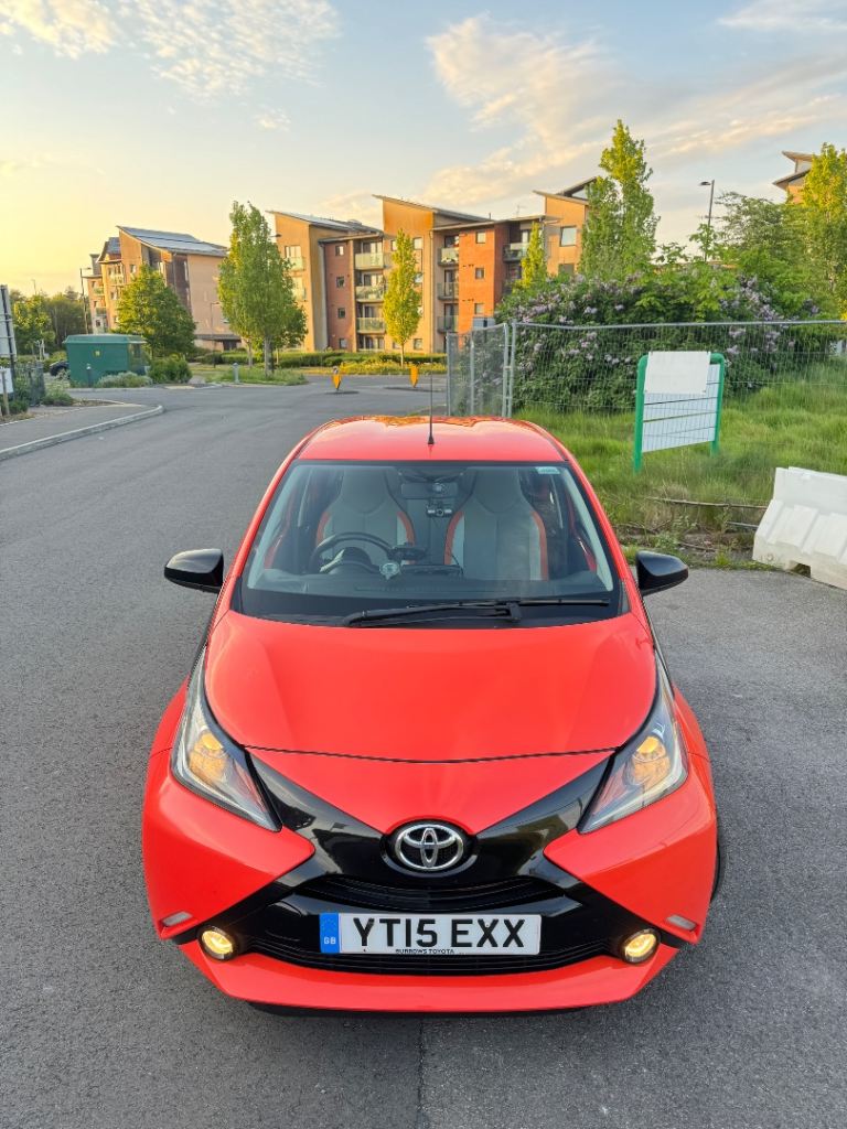 Toyota, AYGO, Hatchback, 2015, Semi-Auto, 998 (cc), 5 doors