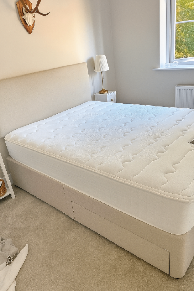 Christmas Sales Offer – Practical Divan Bed with Storage Drawers and Soft Mattress Included