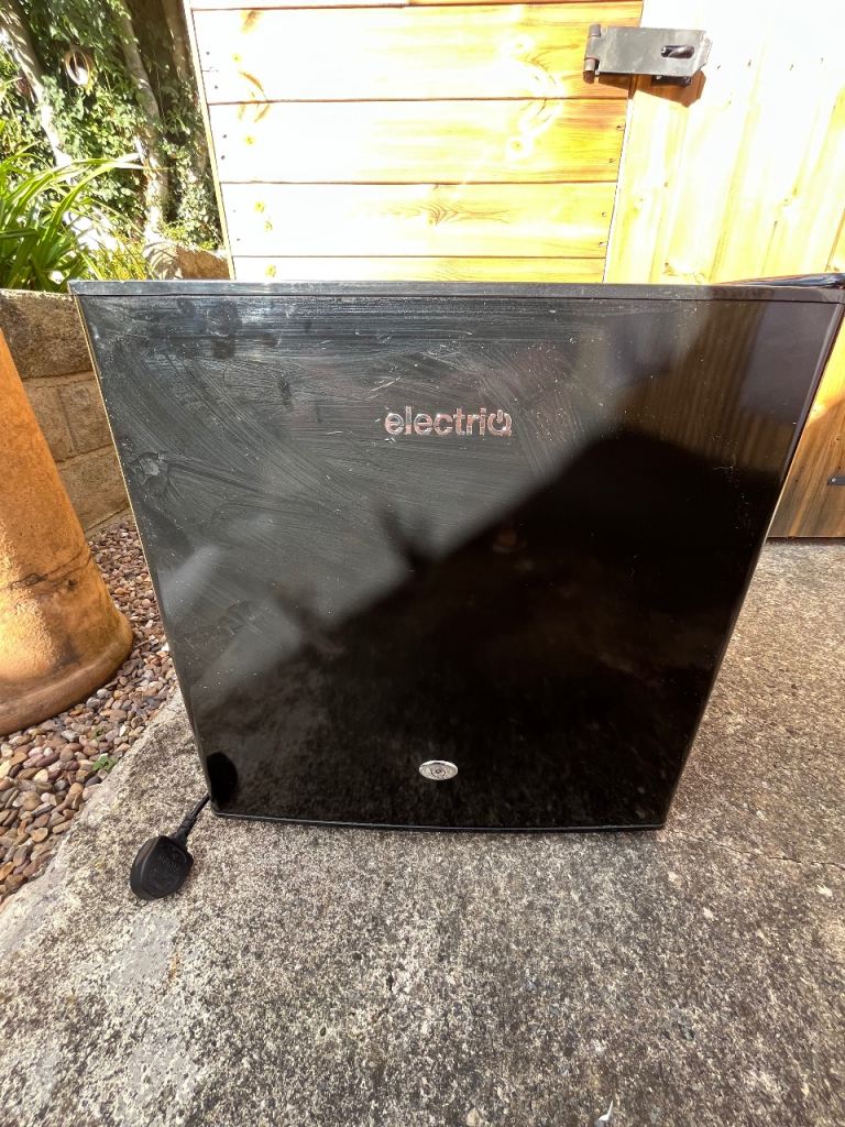 Electri mini fridge freezer