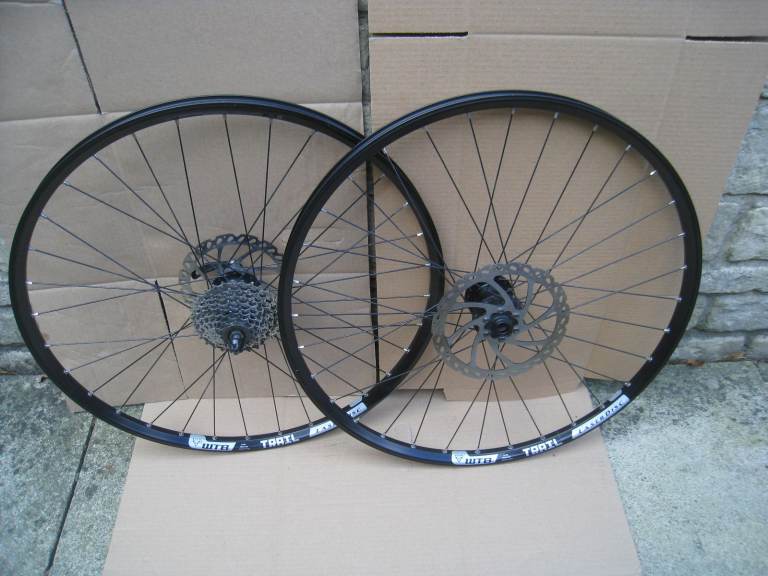 WTB LaserDisc Trail Bike Wheels set 26 inch Disc - front through axle - Good Condition
