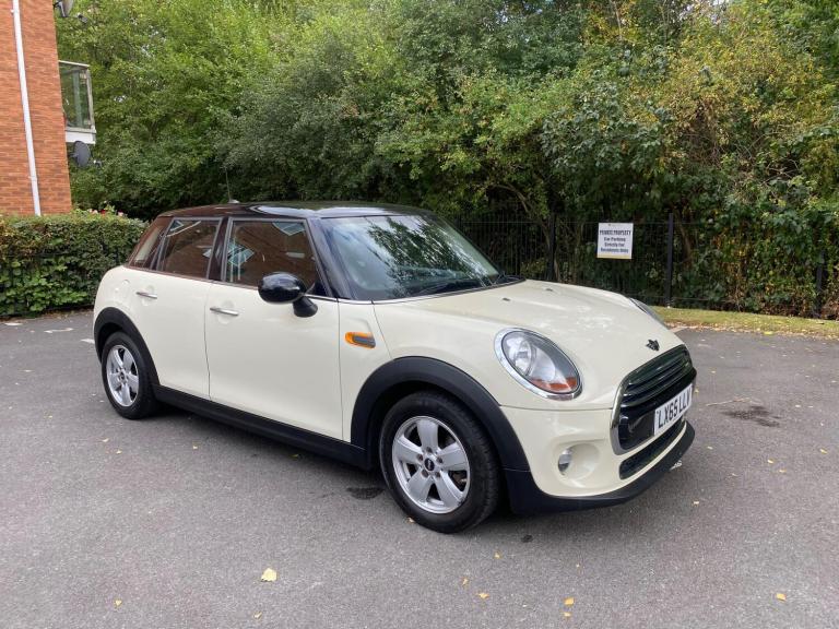  MINI Hatch 1.5 Cooper Euro 6 (s/s) 5dr Petrol Manual