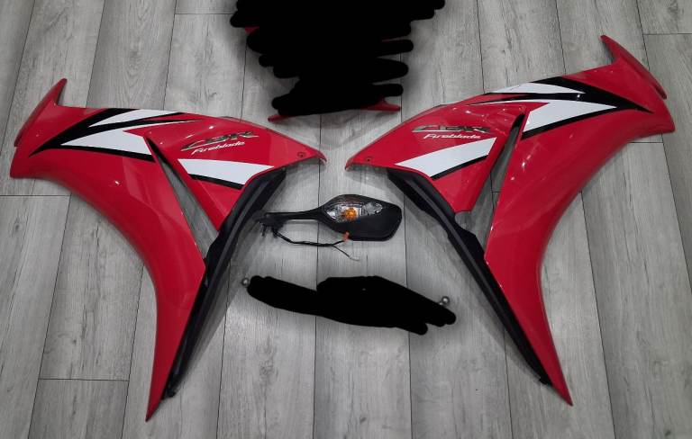 Honda cbr 1000rr fireblade 2013 20th anniversary genuine Honda fairings and mirror
