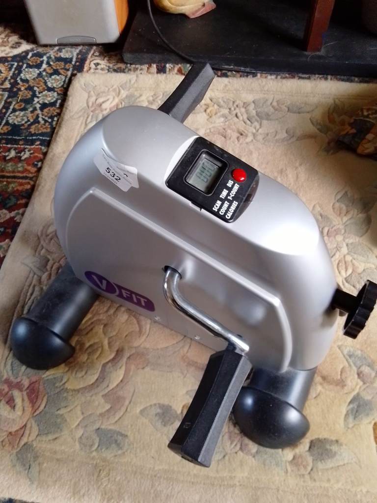Mini Pedal Exercise machine for the armchair or the office - ideal Christmas Present