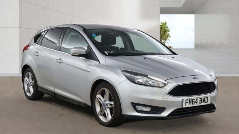 2015 Ford Focus 1.0T EcoBoost Zetec Euro 6 (s/s) 5dr HATCHBACK Petrol Manual