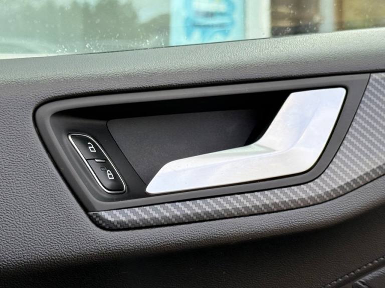 2019 Ford Focus 1.0T EcoBoost ST-Line X Hatchback 5dr Petrol Manual Euro 6 (s/s) (125 ps) Hatchba...