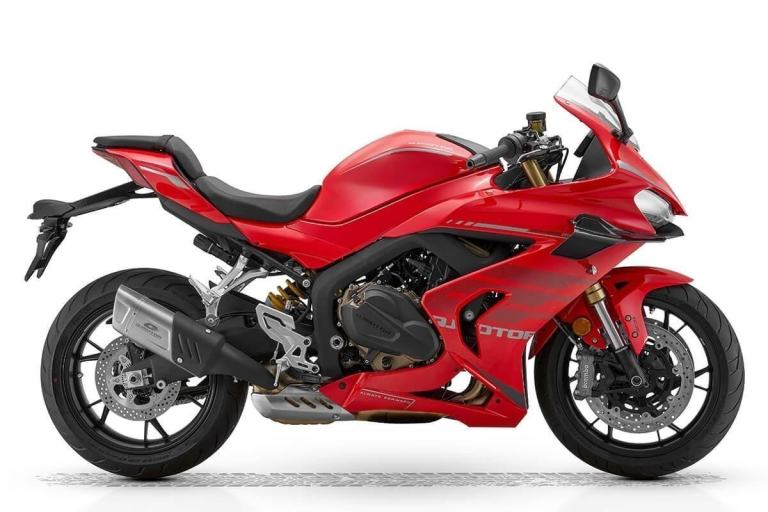 QJMotor SRK 800 RR 2026